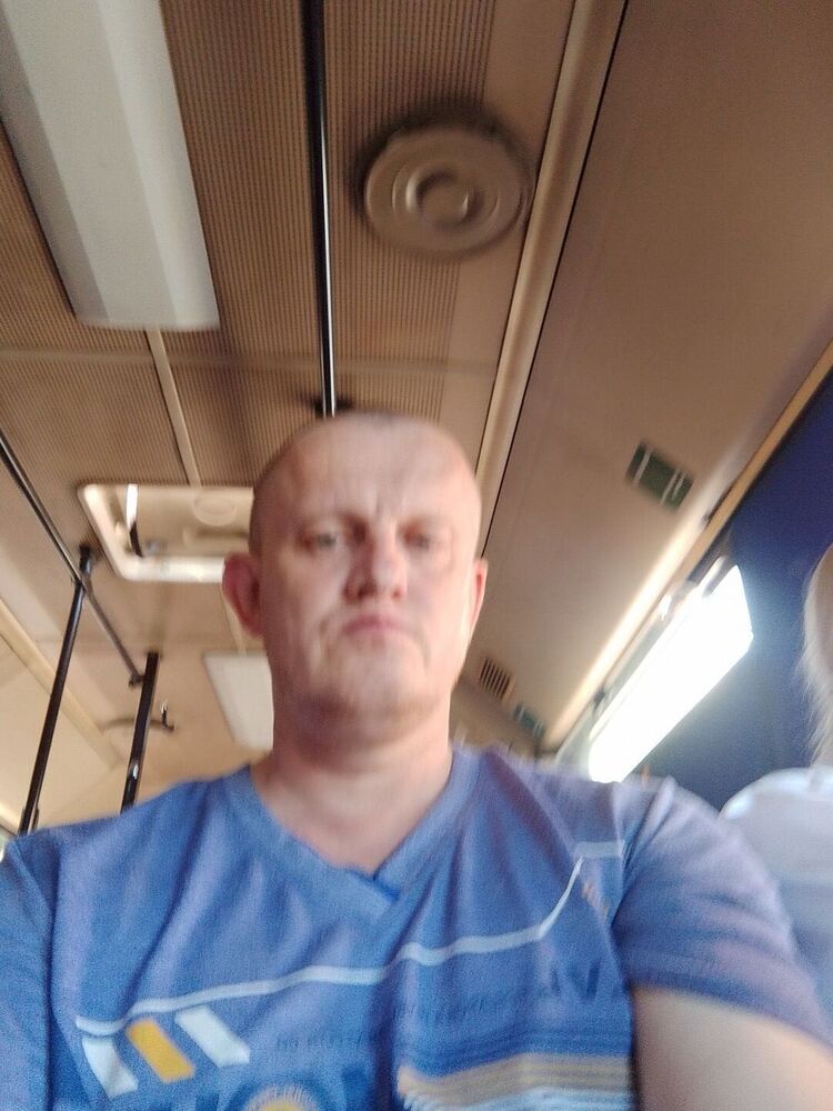  43824093  , 47 ,    
