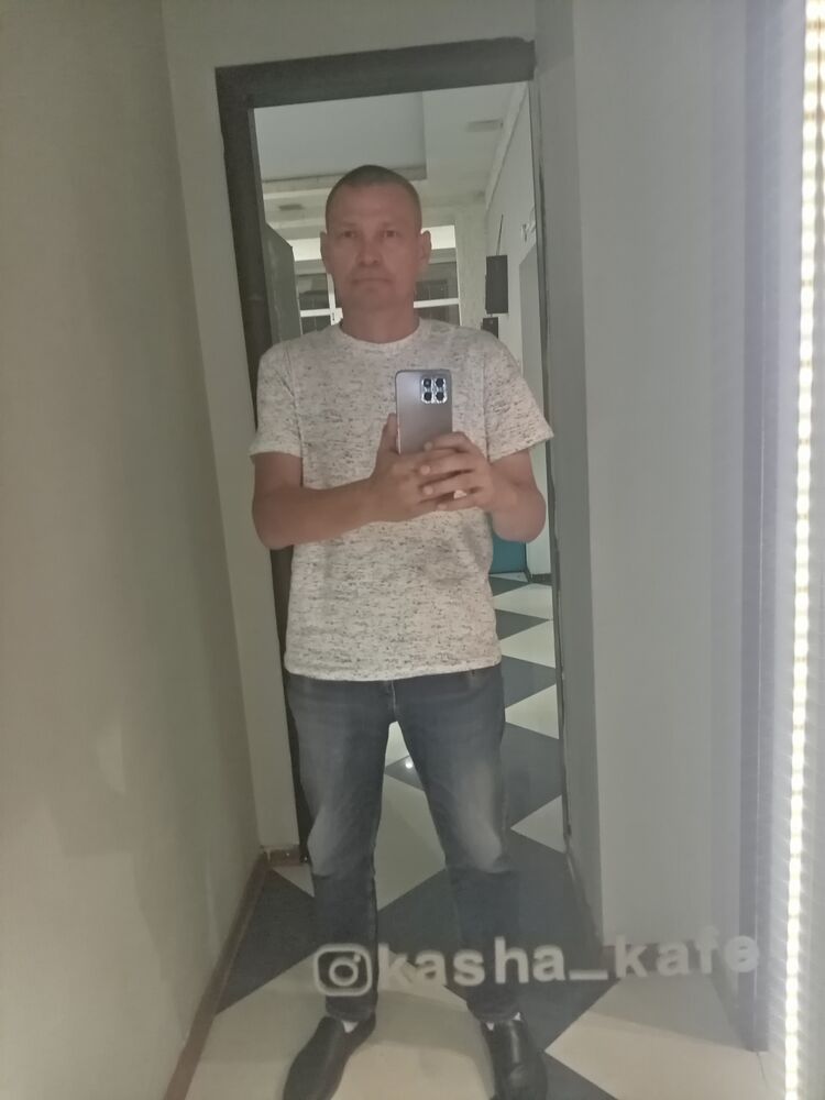  46110413  , 49 ,    