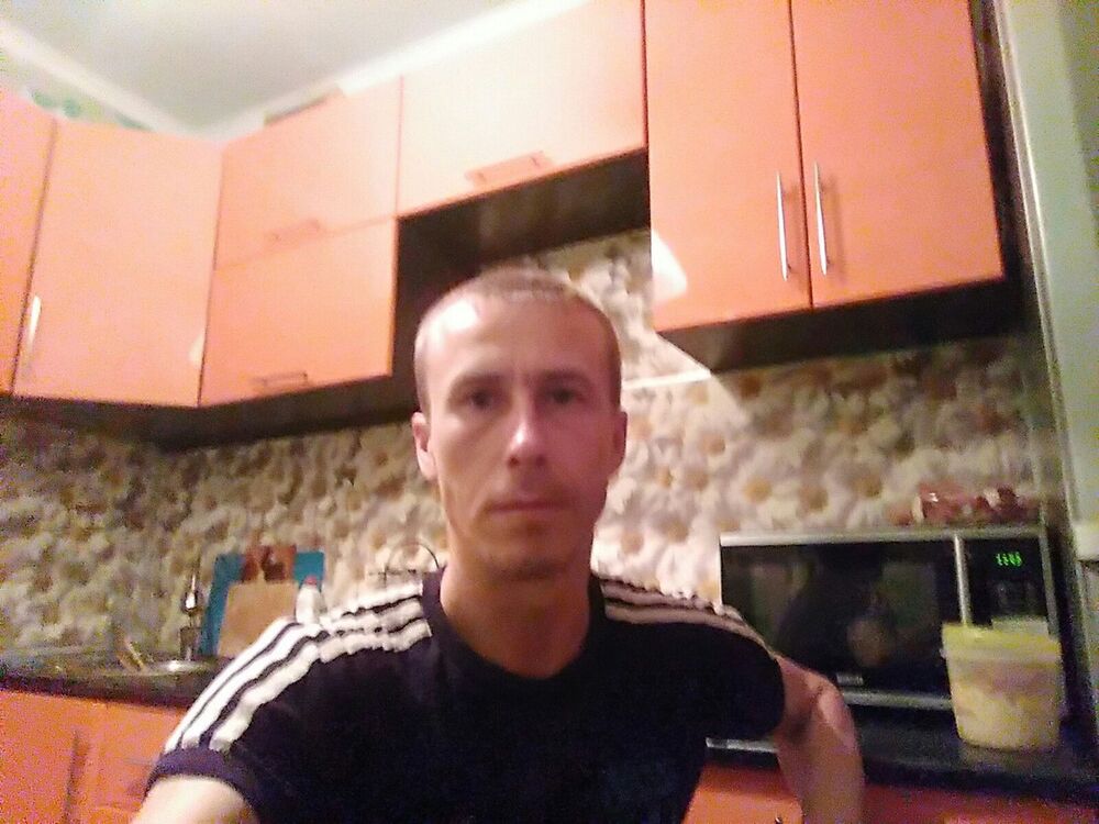  ,   Dmitrii, 45 ,   ,   , c 