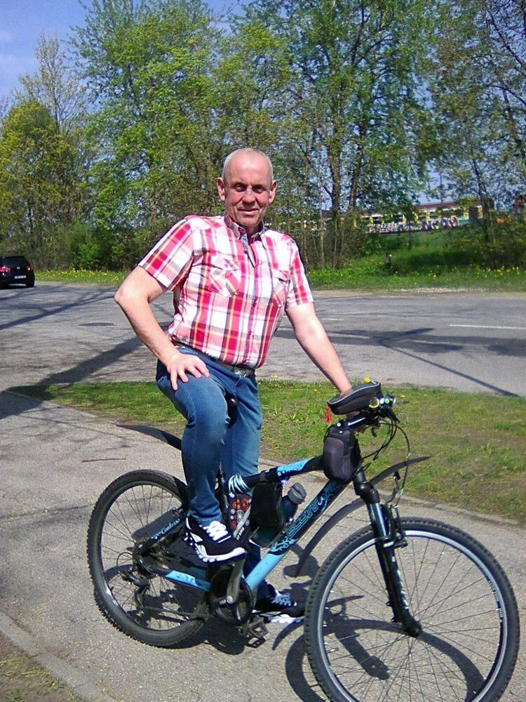  ,   Rudolf, 45 ,   ,   , c 