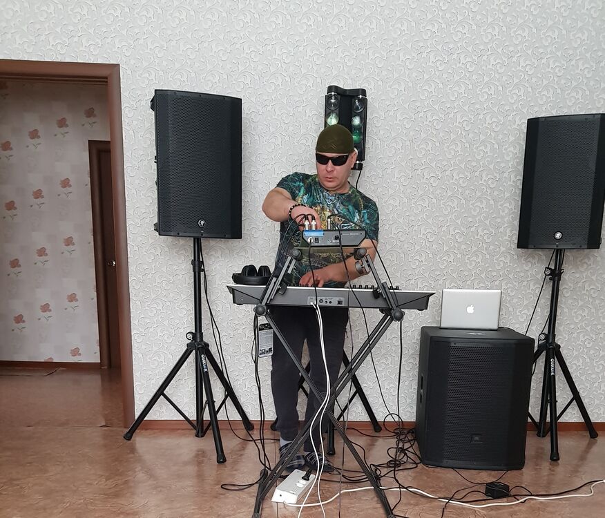  50895203  , 40 ,    