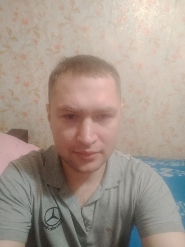  42882943  , 33 ,    