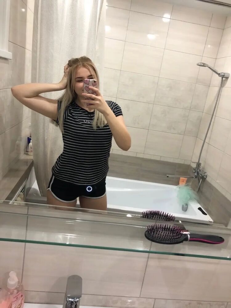  24705933  , 22 ,    
