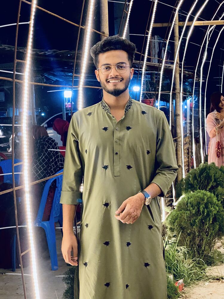  ,   Niloy, 26 ,   ,   