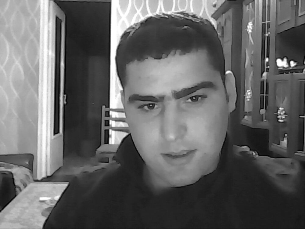  4953313  Gigi, 30 ,    