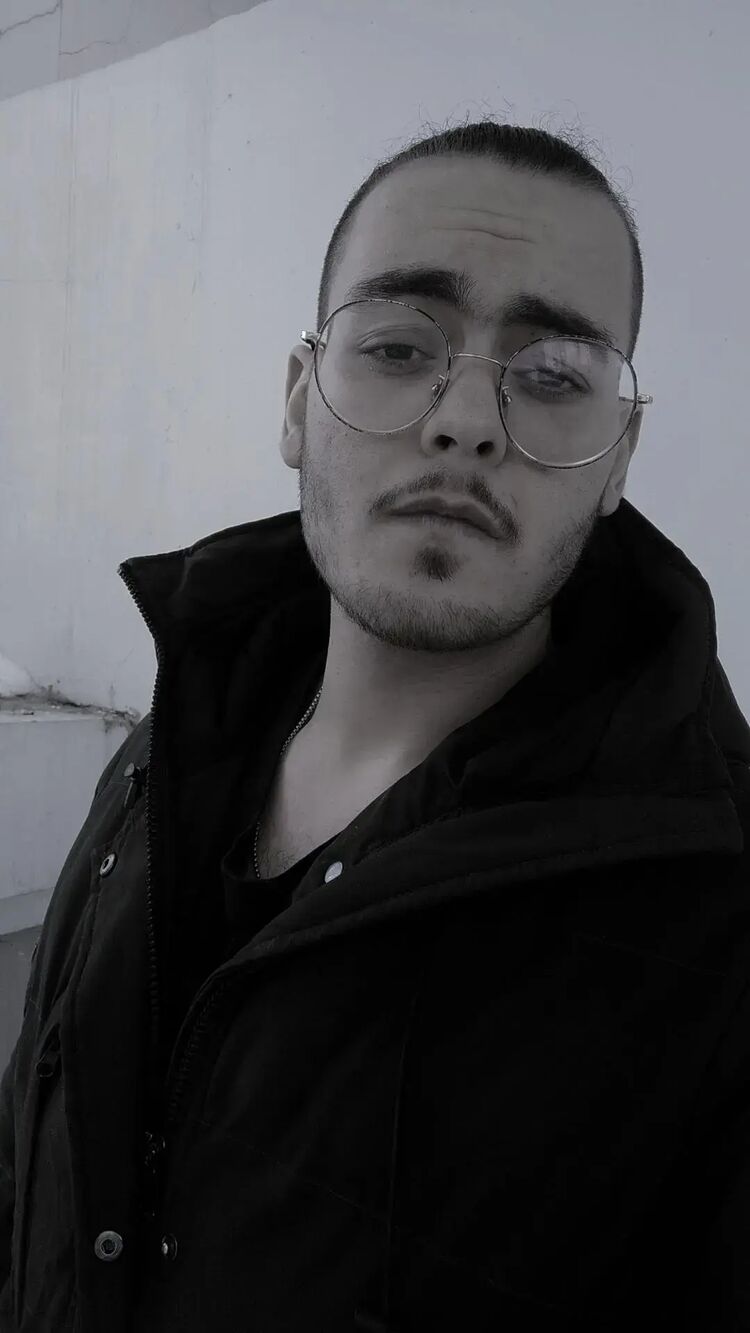  ,   Elsalek, 23 ,   ,   , c , 