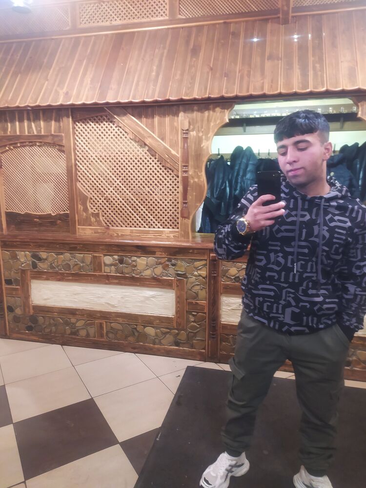  49902023  Elvin, 24 ,    -
