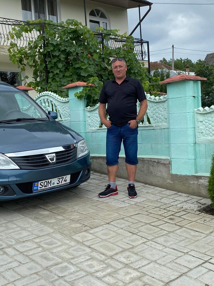  ,   Vasea, 52 ,   ,   