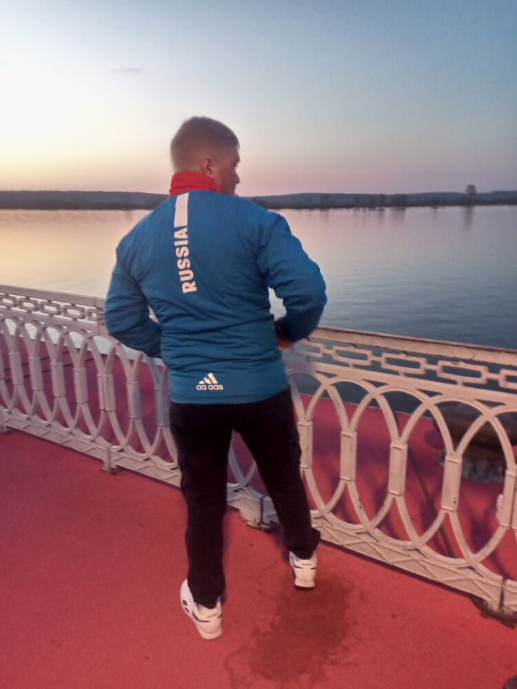 34653193  Vladimir, 29 ,    