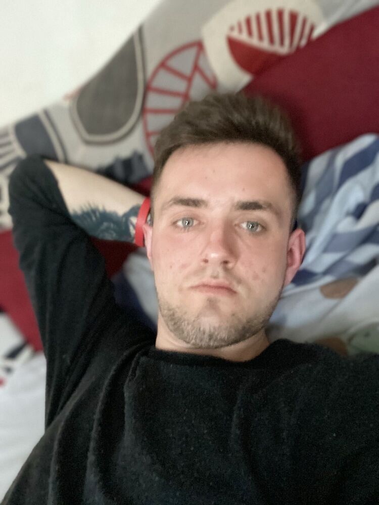  35348893  Stepan, 25 ,    Praha