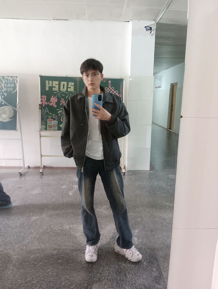 ���� 42985593 ����� Followkey, 24 ����, ���� ���������� � ������