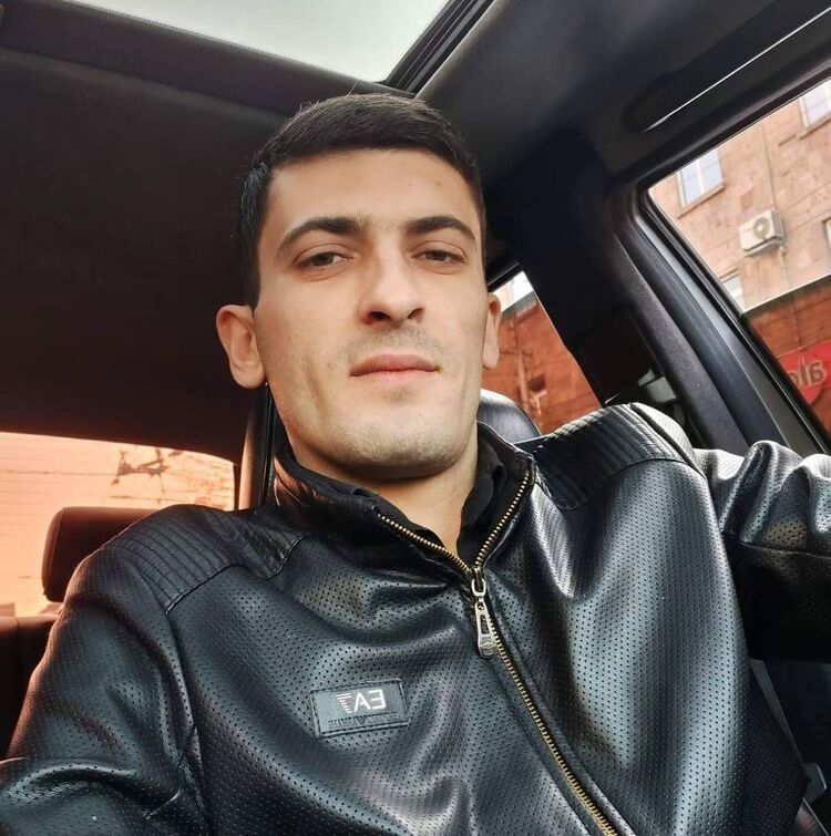  36166533  ALIK, 38 ,    