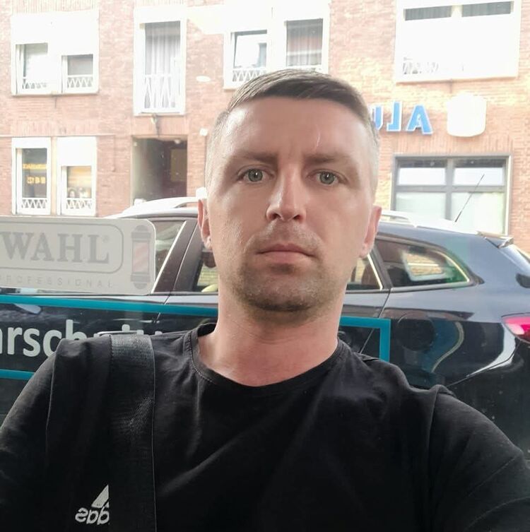  49075253  , 33 ,    Dorsten