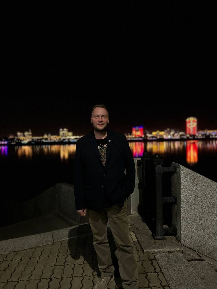  ,   Pavel, 44 ,   ,   , c 