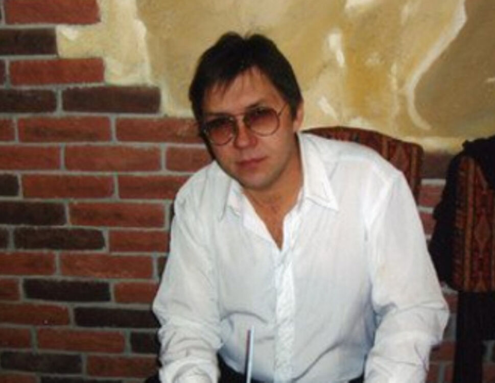  11941913  Victor, 55 ,    
