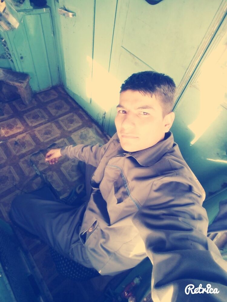  ,   Akram, 32 ,     , c 