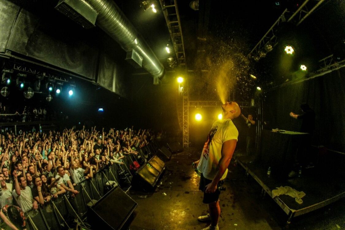  7012093  , 35 ,    -