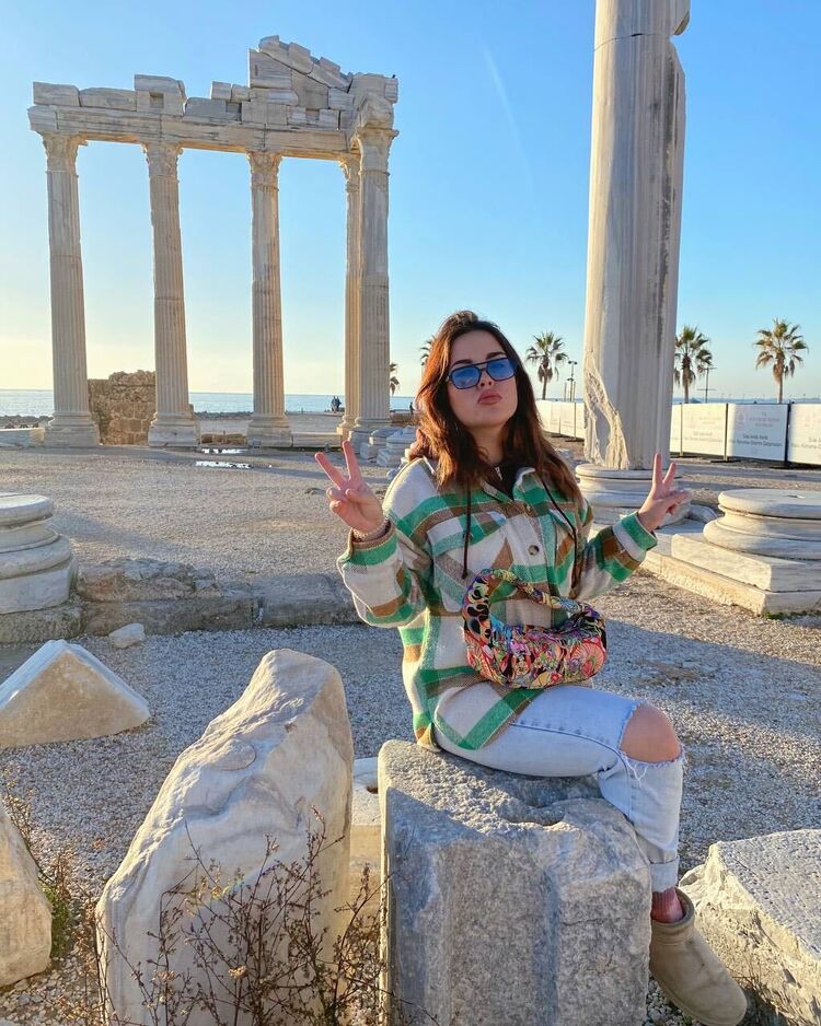  ,   Polla, 23 ,  
