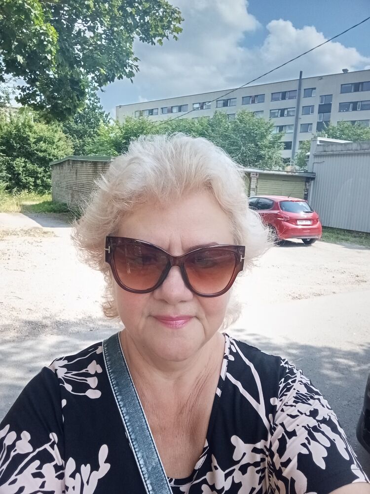  54087983  Jelena, 59 ,    