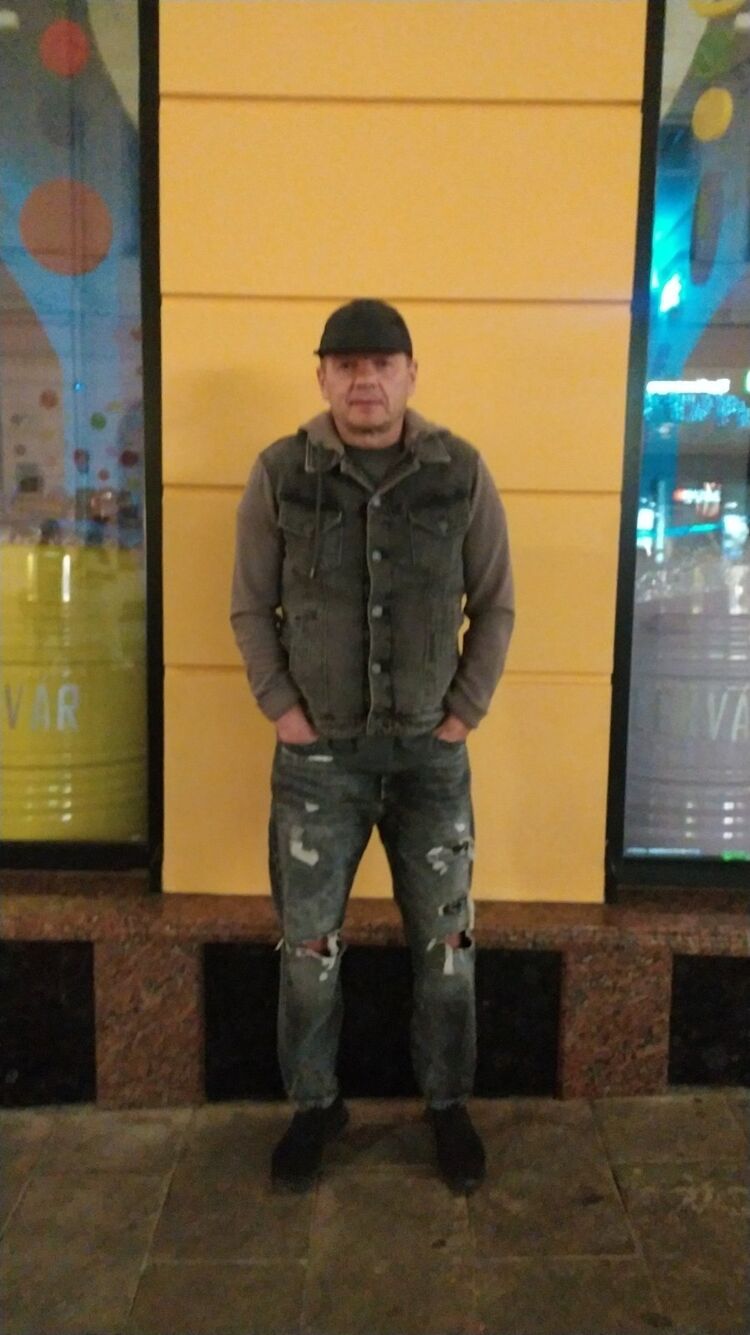  40686963  , 53 ,    