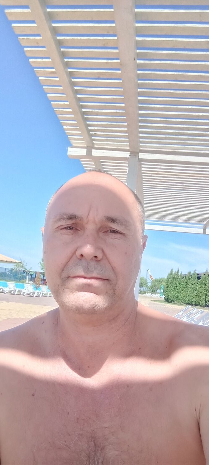  46880643  Oleg, 42 ,    