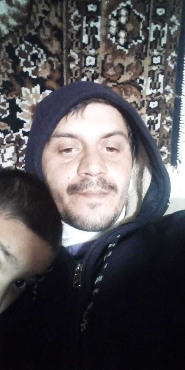  47664693  , 33 ,    