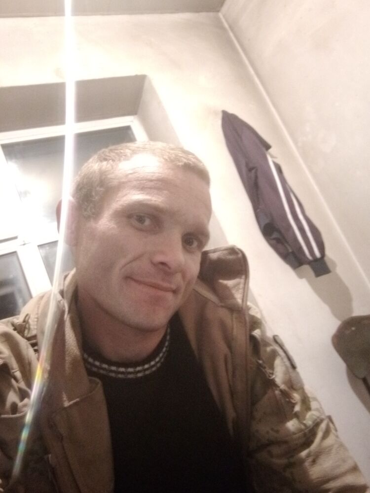  47041973  , 34 ,    