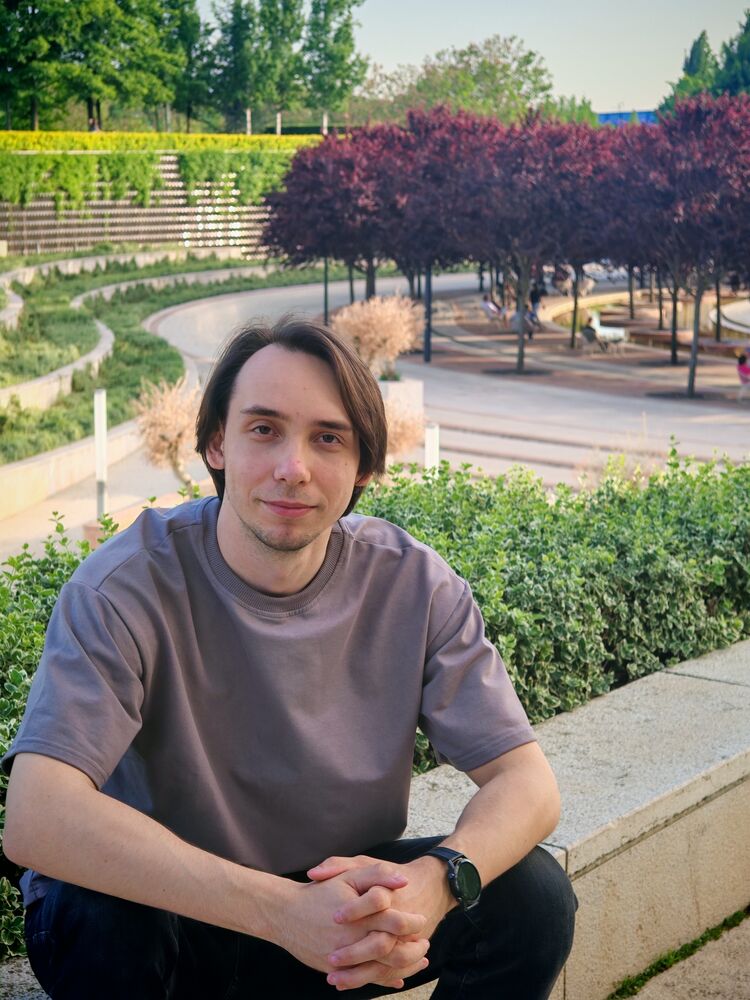  54509953  , 27 ,    -