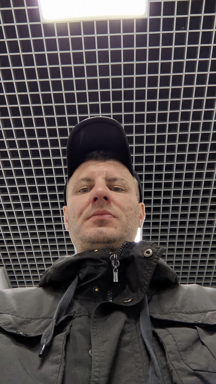  46874083  , 41 ,    