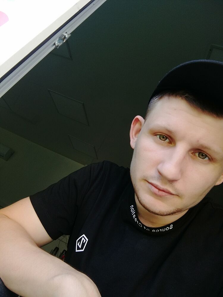  31336963  Oleg, 33 ,    