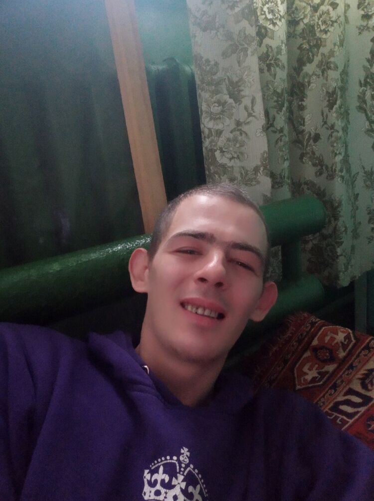  18046473  , 33 ,    