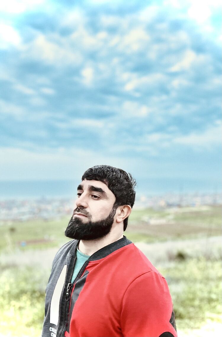  28042153  , 44 ,    
