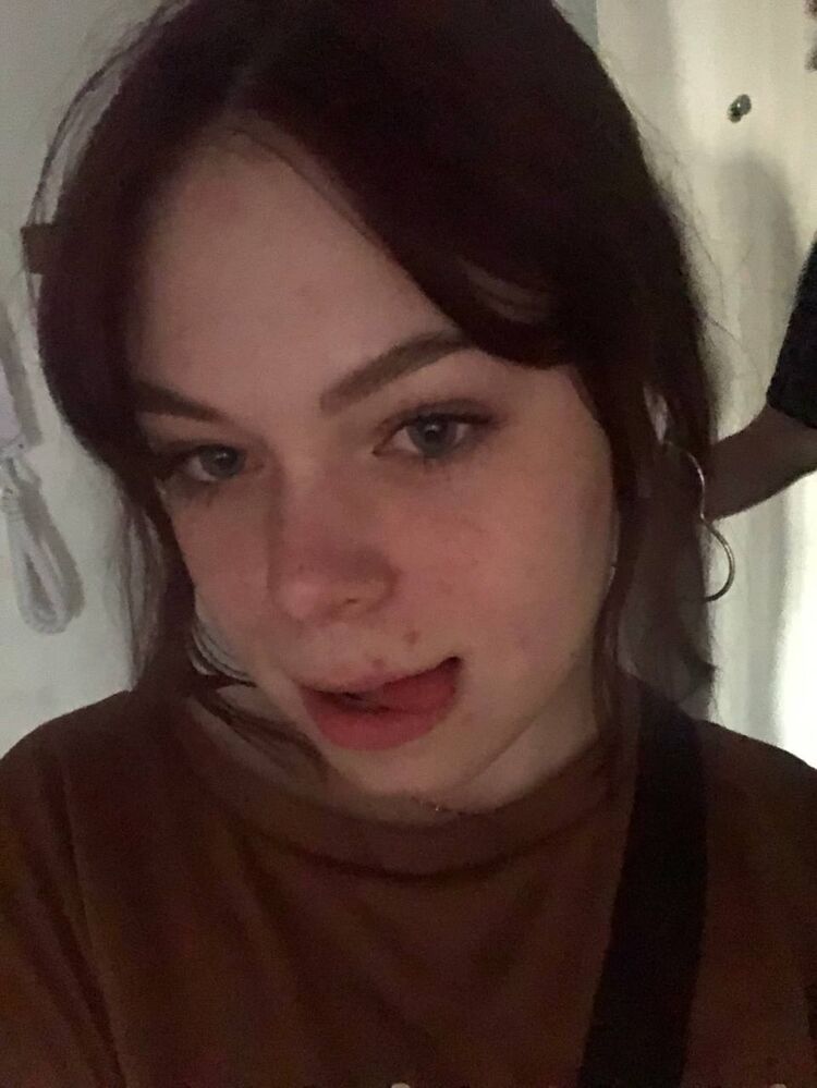  ,   Anastasia, 22 ,   
