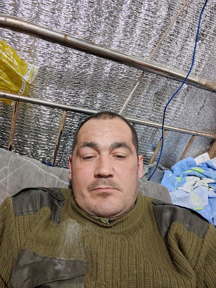  47785143  Djo, 39 ,    