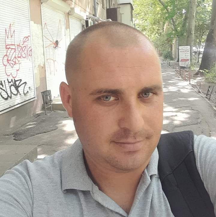  31607273  , 34 ,    