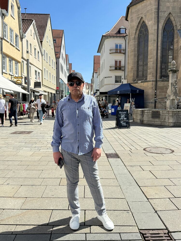  Aach,   Dzhoshkun, 46 ,   ,   