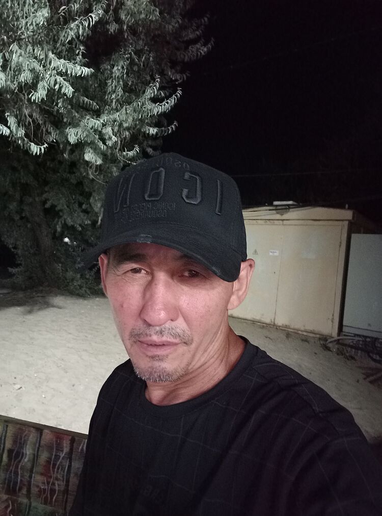  28899423  , 52 ,    
