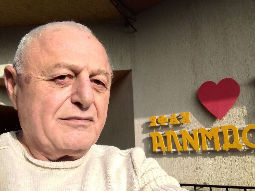  ,   Aleksander, 72 ,   c 