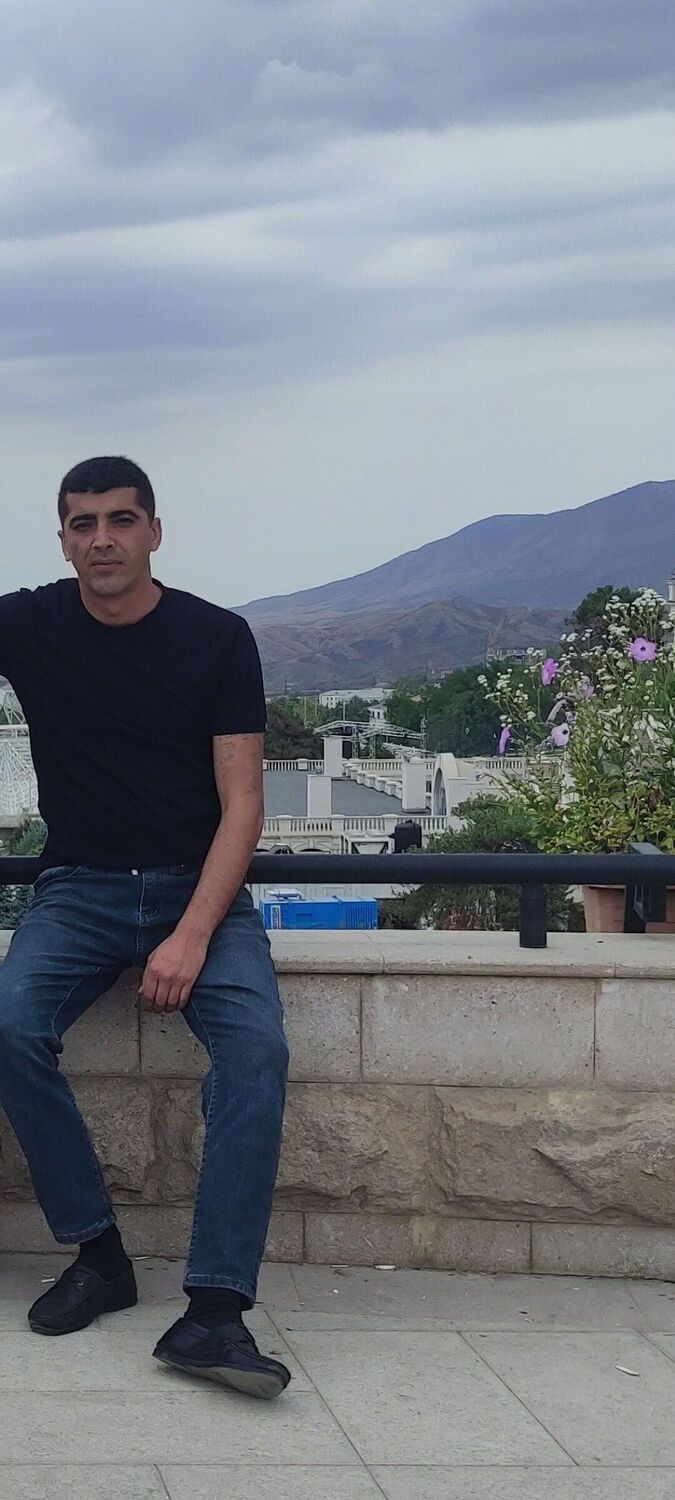 ���������� ����������, ���� ������� Parviz, 32 ����, ������������ ��� ����� � ���������, c�������� ���������, ���������