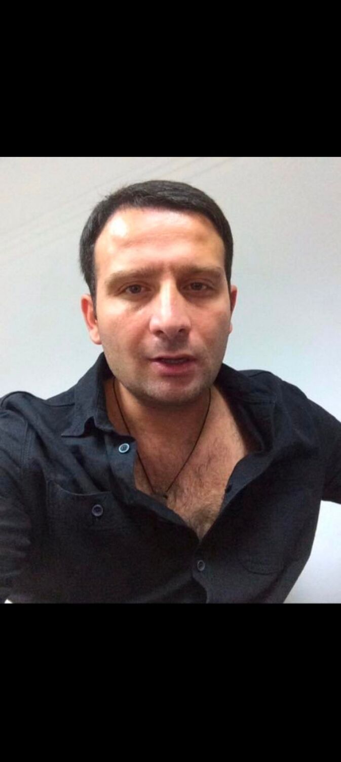  38045843  , 35 ,    