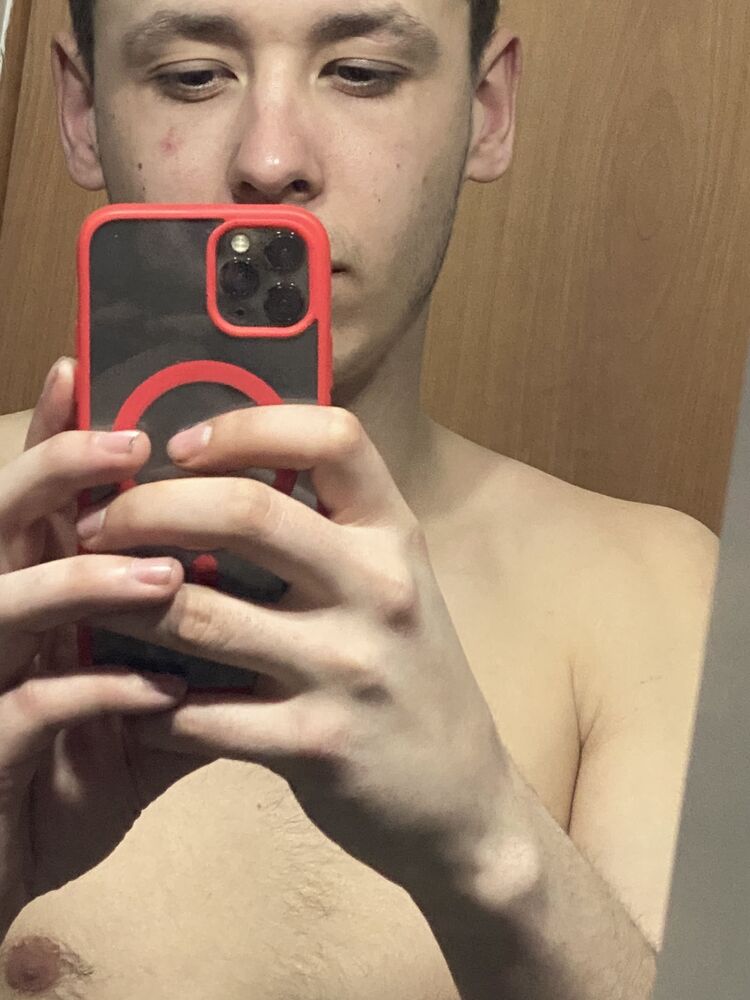  ,   Aleksandr, 21 ,   c 