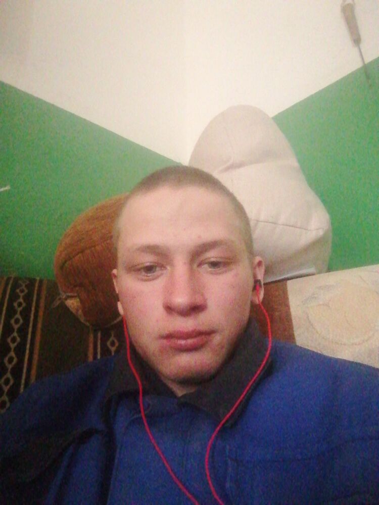  34258113  Vadim, 24 ,    
