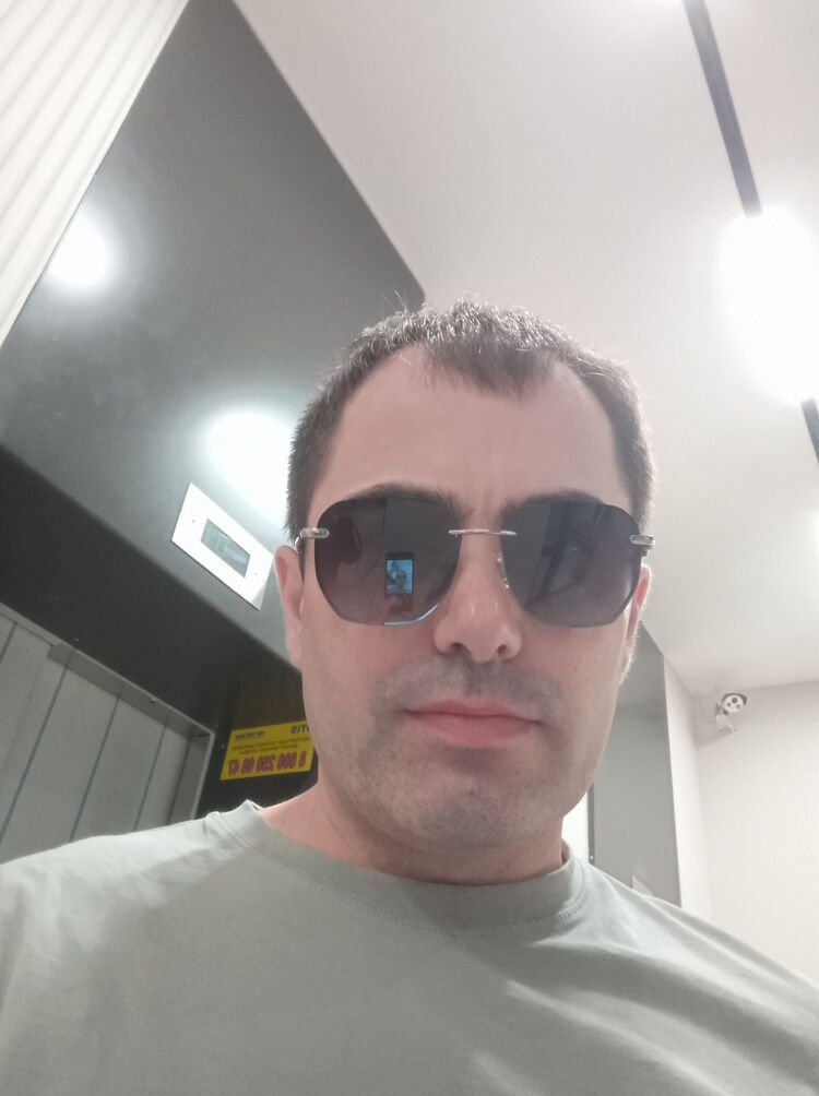  43574733  , 35 ,    