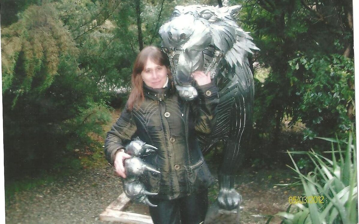  ,   Nika, 49 ,   ,   , c 