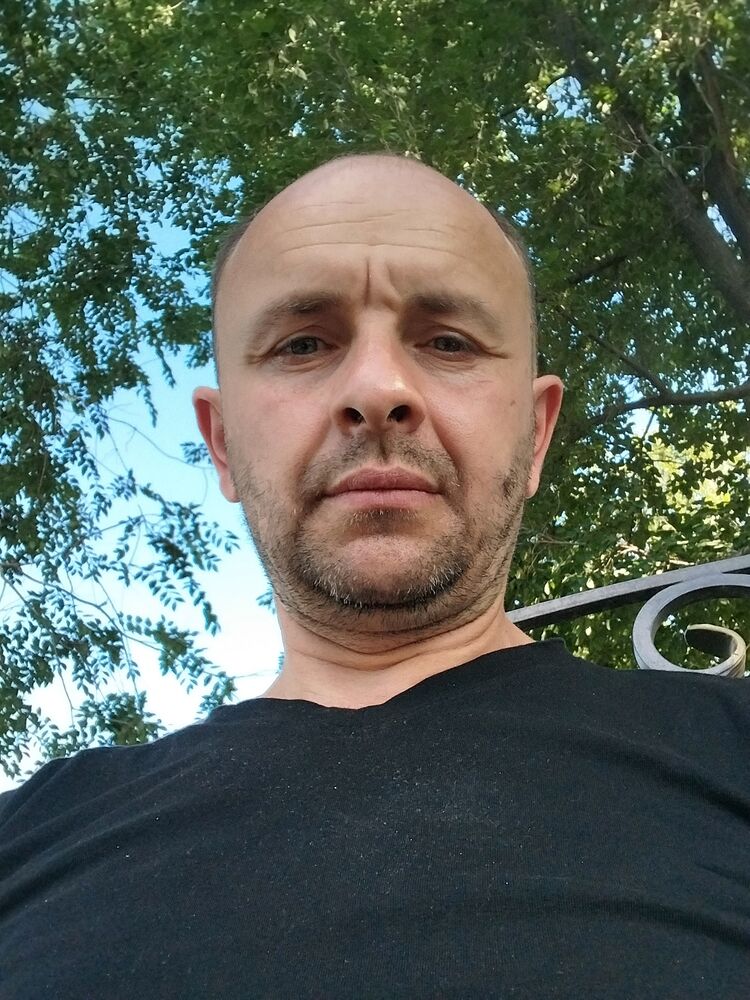  52948983  Sasa, 45 ,    