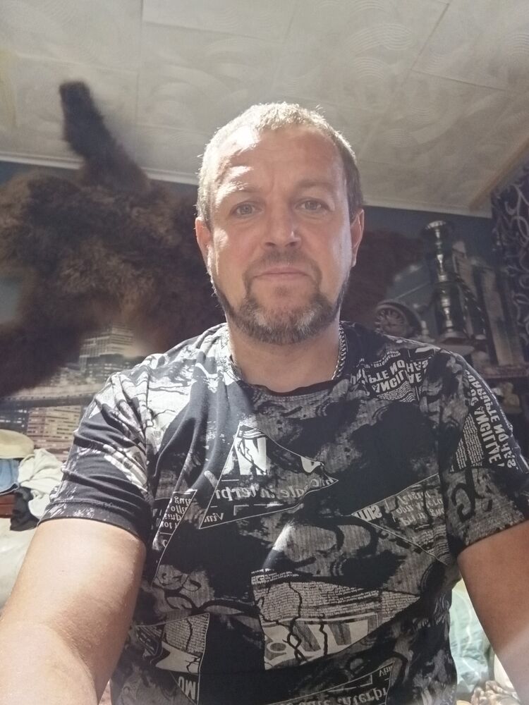  47011273  , 52 ,    