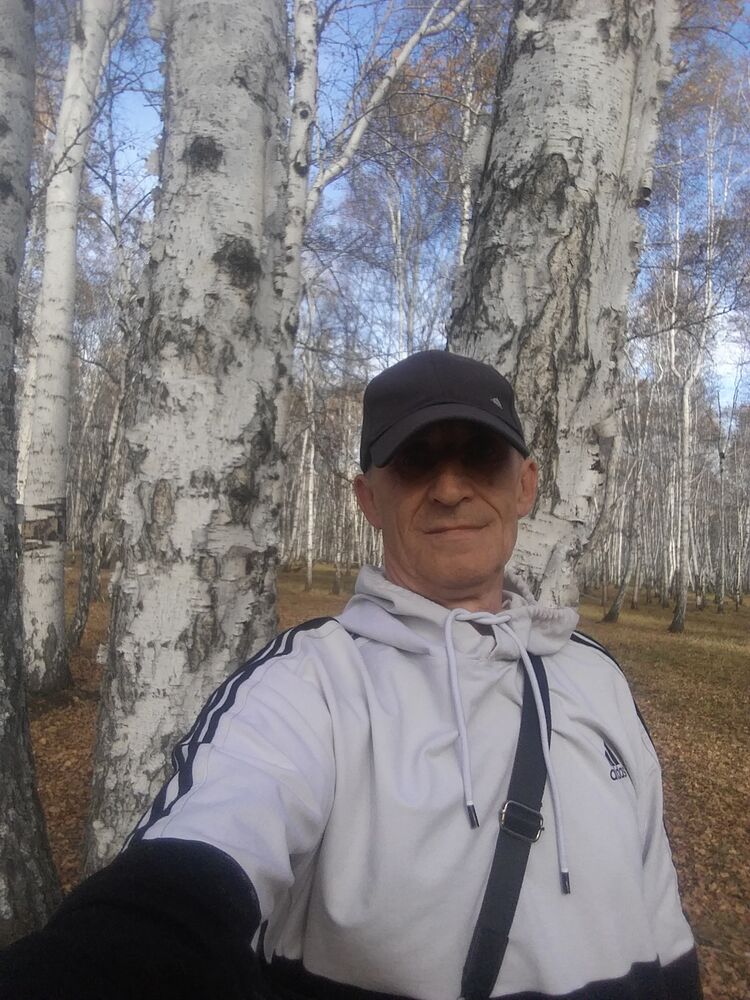  46549483  Igor, 55 ,    