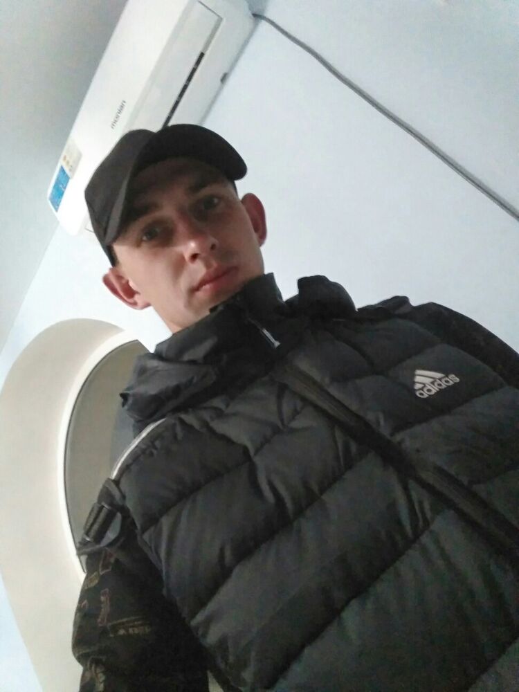  ,   Vaska, 24 ,   ,   