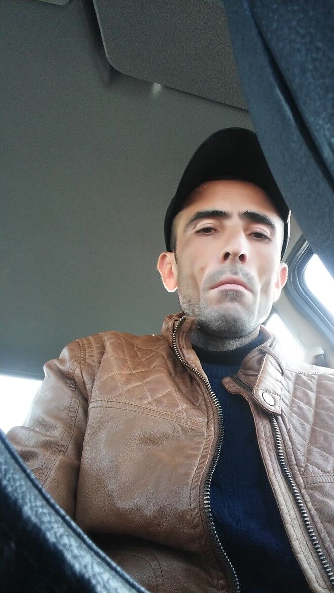  ,   Abdulaziz, 41 ,   ,   , c 