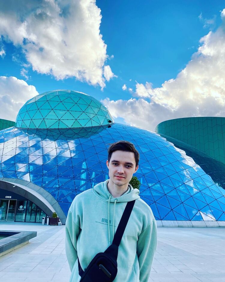  ,   Dima, 31 ,   ,   